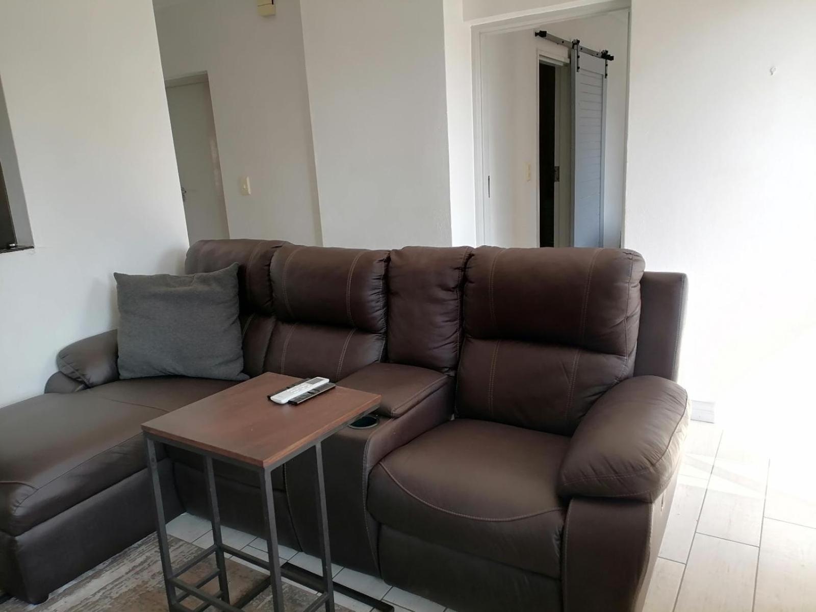 Emabheleni Executive Suites Westpoint Johannesburg Ruang foto