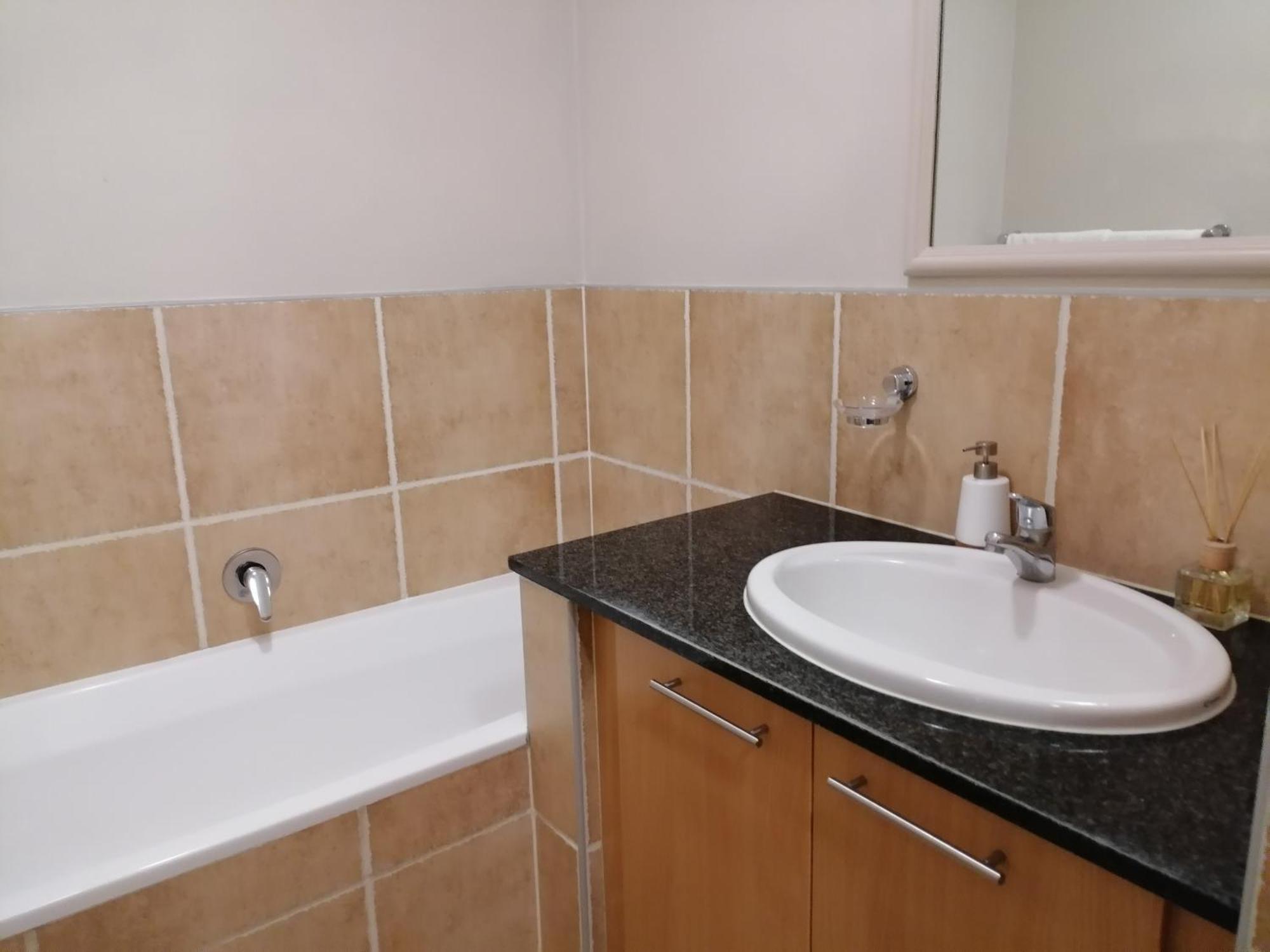 Emabheleni Executive Suites Westpoint Johannesburg Bagian luar foto
